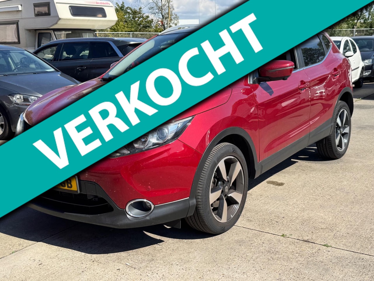 Nissan Qashqai - 1.2 N-Connecta / Panoramadak/ automaat / TIK IN MOTOR !!! - AutoWereld.nl