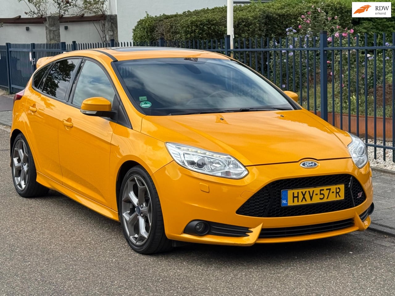Ford Focus - 2.0 EcoBoost ST-2 2.0 EcoBoost ST-2 - AutoWereld.nl