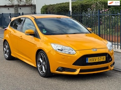 Ford Focus - 2.0 EcoBoost ST-2