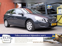 Volvo V60 - T3 150 pk Kinetic, Navi, Bluetooth, Trekhaak