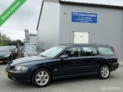 Volvo V70 - 2.4 Comfort Line, Nieuwe apk, Mooie staat