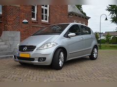 Mercedes-Benz A-klasse - 150 Avantgarde versn. en kopp. nieuw zomer en winter wielen zeer compleet