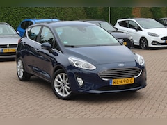 Ford Fiesta - 1.0 EcoBoost Titanium / Trekhaak / Camera / Navigatie / 16'' / DAB / Getint glas / Stuur+S