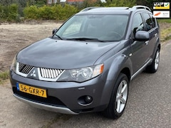 Mitsubishi Outlander - 2.4 Instyle Automaat 7 Persoons ECC Audio/Navigatie Leder Cruisecontrol LMV 18" Xenon Deal