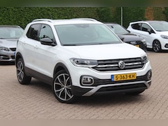 Volkswagen T-Cross - 1.0 TSI Style / Trekhaak / Navigatie / Parkeerhulp V+A / 18'' / LED Koplampen / Dodehoek /