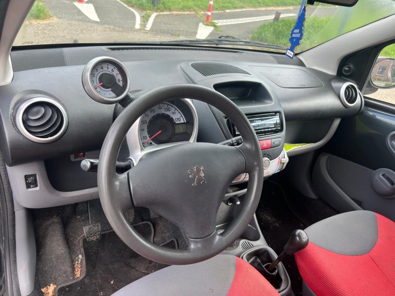 Peugeot 107 - 1.0-12V XS Urban Move 1.0-12V XS Urban Move - AutoWereld.nl
