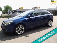 Opel Astra GTC - 1.8 Executive airco, cr.control