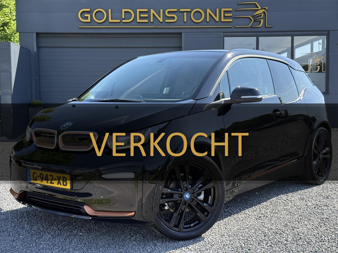 BMW i3 - S 120Ah 42 kWh RoadStyle Edition 2e Eigenaar,Navi,Leder,184pk,Stoelverwarming,Dealer Onder - AutoWereld.nl