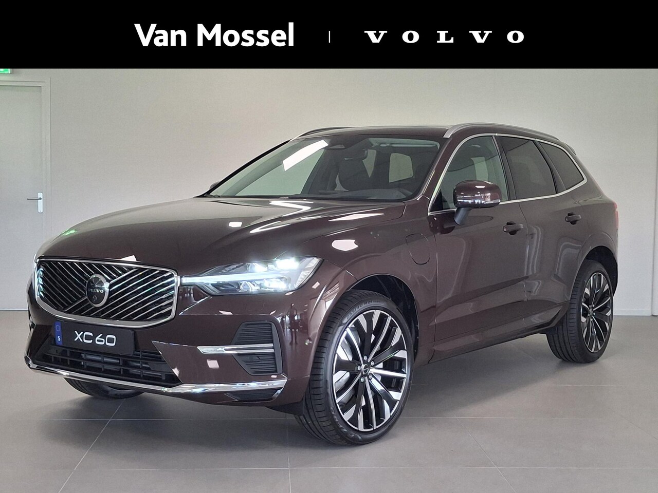 Volvo XC60 - T6 Plug-in hybrid AWD Ultra Bright | Panoramadak | H&K Audio | 360 camera | 21'' | - AutoWereld.nl
