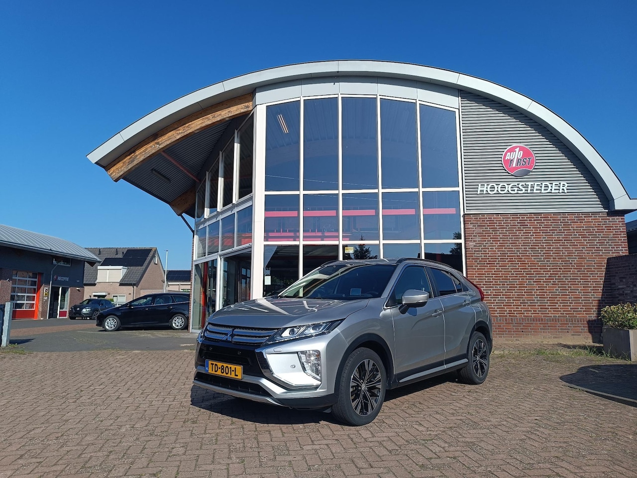 Mitsubishi Eclipse Cross - 1.5 DI-T First Edition 1.5 DI-T First Edition, trekhaak, carplay, cruise - AutoWereld.nl