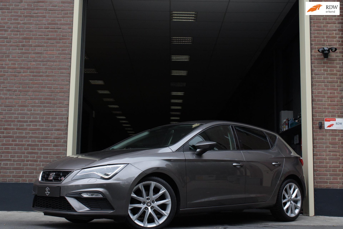 SEAT Leon - 1.4 TSI FR |Facelift|LED|Alcantara|CarPlay|Sfeer|DCC - AutoWereld.nl