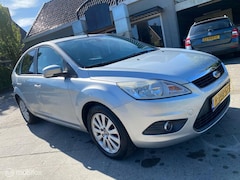 Ford Focus - 1.6 Ghia