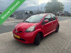 Toyota Aygo - 1.0-12V + 5DEURS/ AIRCO/ ELEKPAKKET