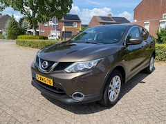 Nissan Qashqai - 1.2 Premier Edition