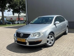 Volkswagen Passat - 2.0 FSI Trendline 141.195KM Jaar Apk