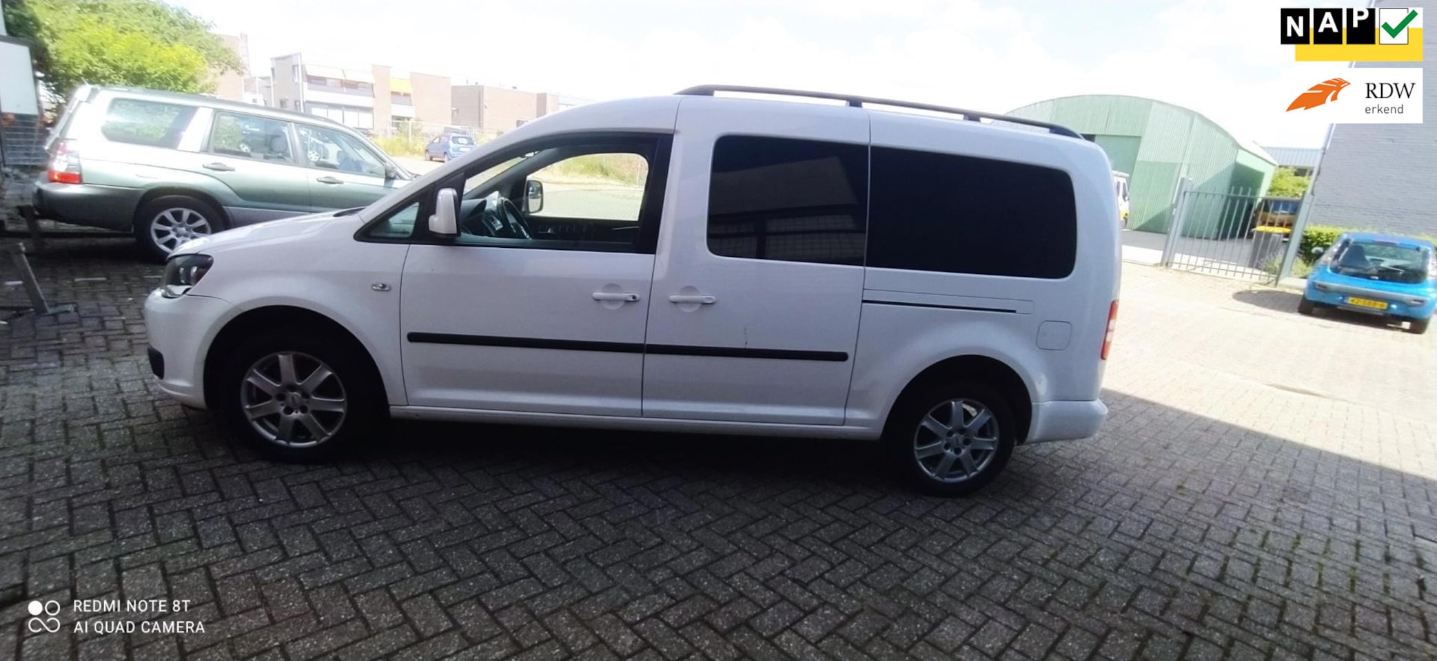 Volkswagen Caddy Maxi - 1.6 TDI Highline maxi ((( 7-persoon- automaat))) - AutoWereld.nl