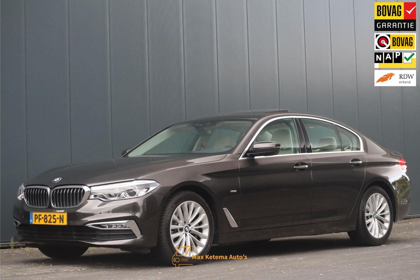 BMW 5-serie - 530i High Executive | ORIGINEEL NL!| PANO | PDC | ELEKTRISCHE STOELEN! | TREKHAAK - AutoWereld.nl