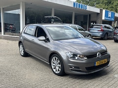Volkswagen Golf - 1.2 TSI DSG Highline PDC camera