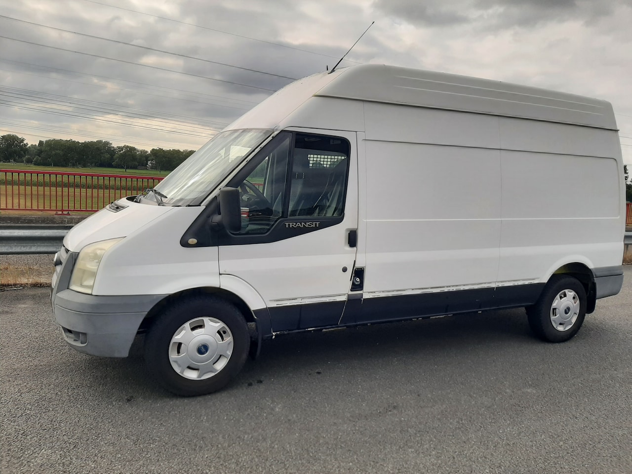 Ford Transit - 350L 2.4TDdi HD DC - AutoWereld.nl