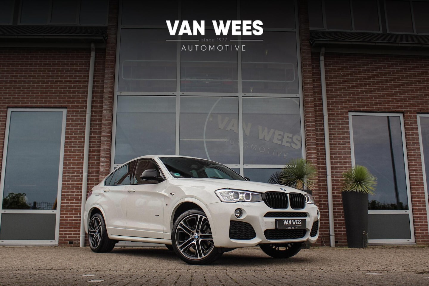 BMW X4 - xDrive20i F26 High Executive M-sport | M-pakket | 2e eigenaar | 20 inch | Leer | Navi | Sp - AutoWereld.nl