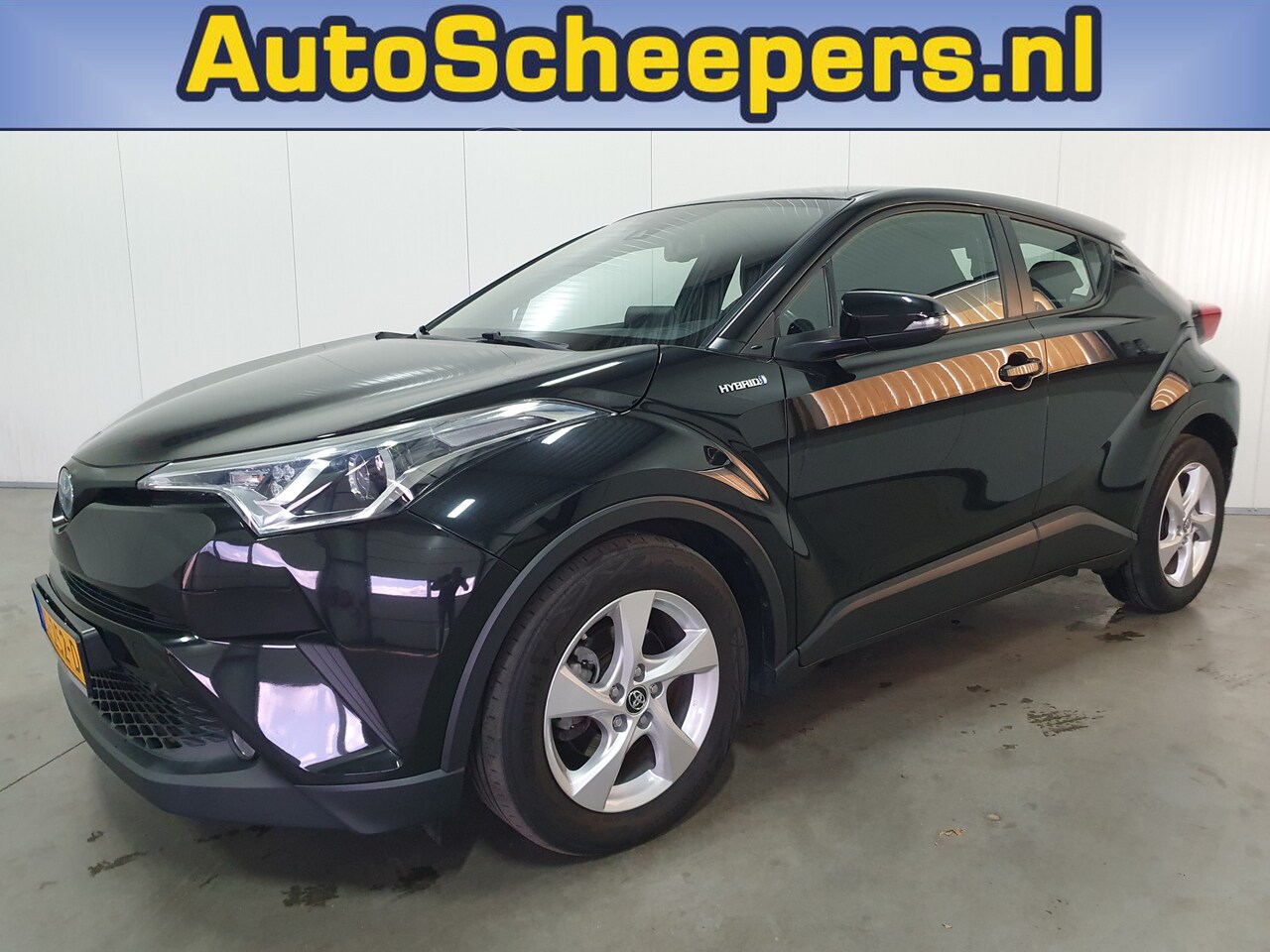 Toyota C-HR - 1.8 Hybrid Active CLIMA/CAMERA/CRUISE/LMV - AutoWereld.nl