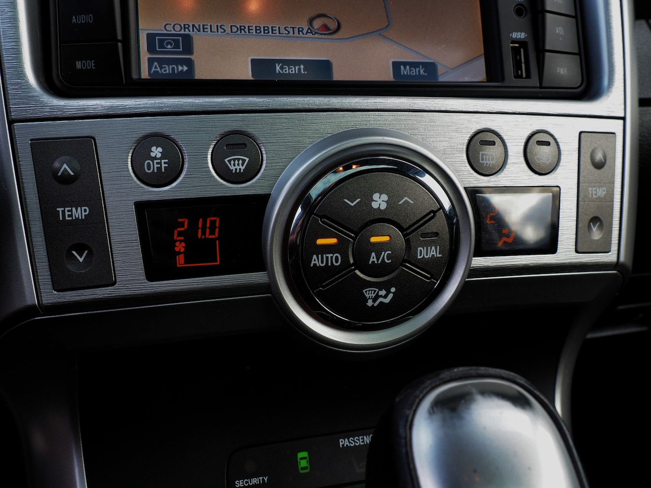 Toyota Verso - 1.8 16v Business CLIMA STAND K. PANOD. CAMERA.