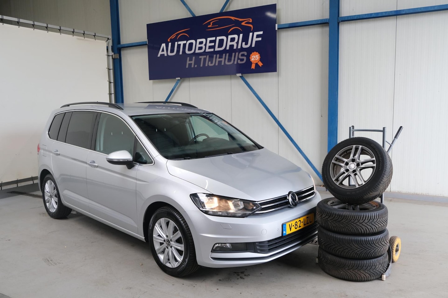 Volkswagen Touran - 2.0 TDI 150 PK DSG > Grijskenteken < - Airco, Cruise, PDC. - AutoWereld.nl