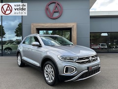 Volkswagen T-Roc - 1.5 TSI 150pk DSG Style | Dode hoek | Camera | Keyless | Elek. Achterklep | Rijklaar incl.