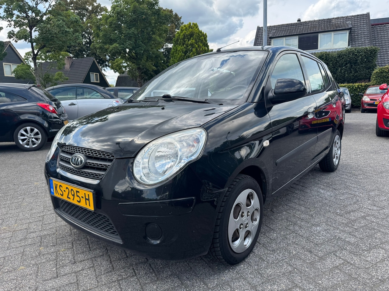 Kia Picanto - 1.1 Fifteen 65pk Apk 26/8/26,St bekr - AutoWereld.nl