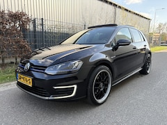 Volkswagen Golf - 1.4 TSI GTE / AUTOMAAT / PANORAMADAK / NAVI