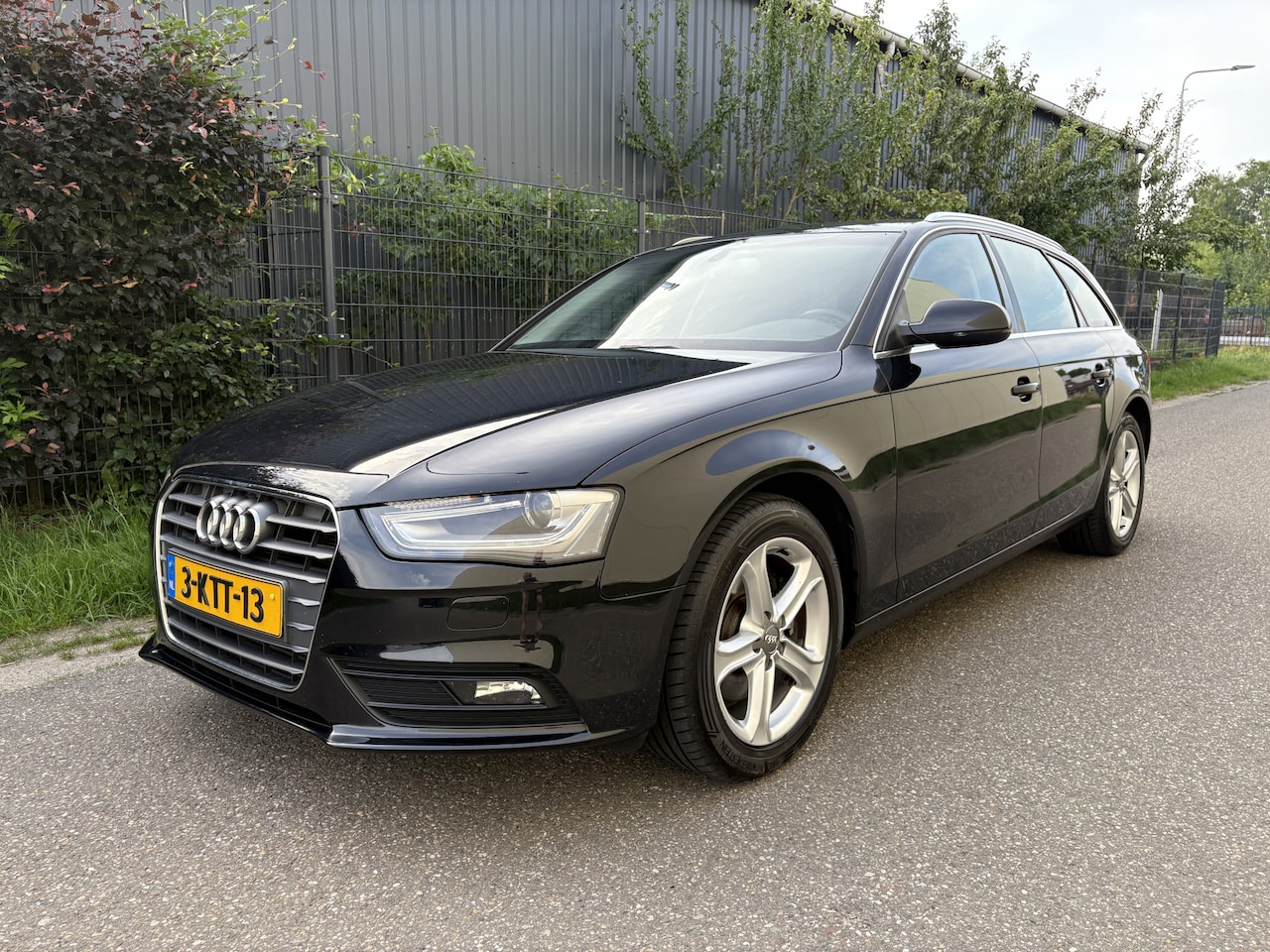 Audi A4 Avant - 1.8 TFSI Business Edition / AUTOMAAT / NAVI / CRUISE - AutoWereld.nl