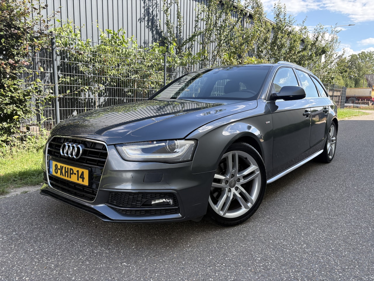 Audi A4 Avant - 1.8 TFSI S Edition / NAVI / AIRCO / CRUISE / S-LINE - AutoWereld.nl