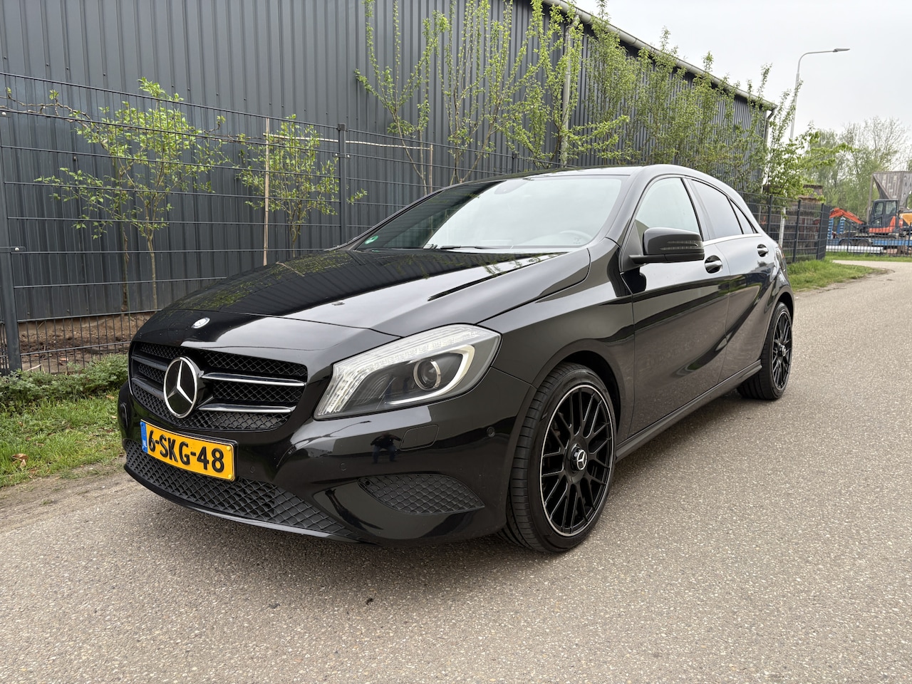 Mercedes-Benz A-klasse - 180 Ambition / AUTOMAAT / NAVI / CRUISE - AutoWereld.nl