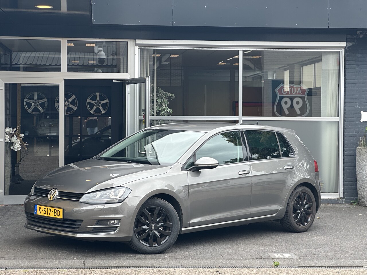 Volkswagen Golf - 1.4 TSI ACT Comfortline MASSAGE STOELEN / AUTOMAAT / CLIMA / STOELVERW - AutoWereld.nl