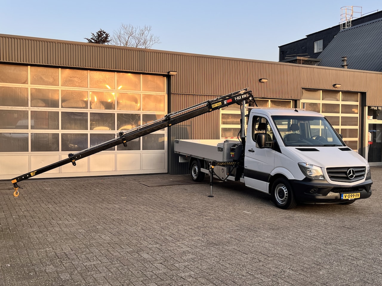 Mercedes-Benz Sprinter - 314 2.2 CDI 432 Hiab 038 Laadkraan Airco Cruise controle 2-Persoons Ex gemeente Kraan Auto - AutoWereld.nl