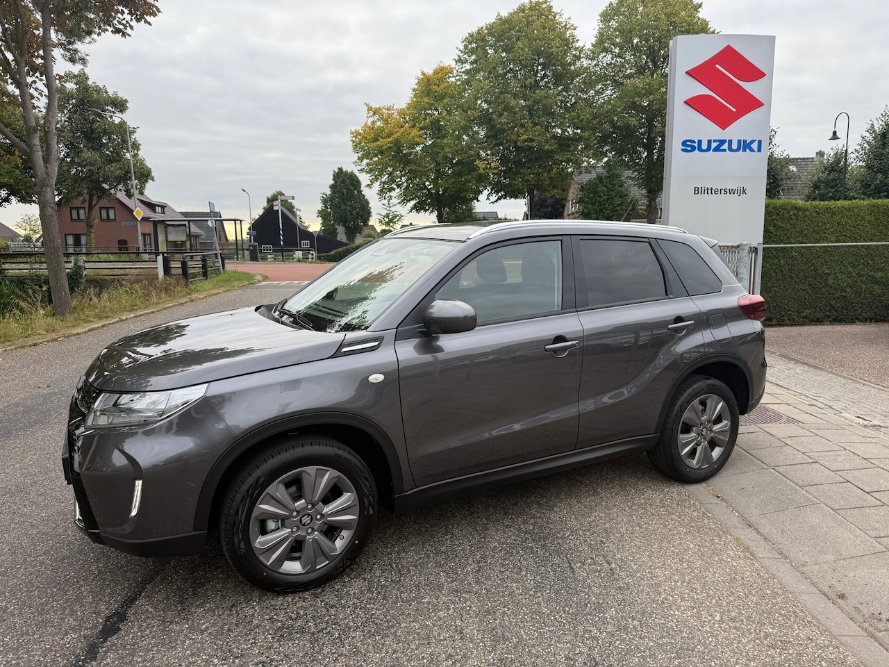 Suzuki Vitara - 1.4 Boosterjet Select Smart Hybrid BJ 2025 // 1500 kilo trekgewicht // Nieuwstaat // Snel - AutoWereld.nl