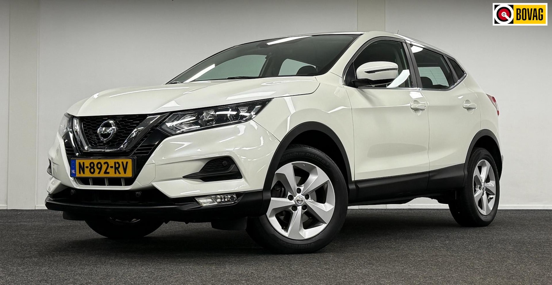 Nissan Qashqai - 1.3 DIG-T Acenta*140PK*Navi*Camera*Carplay* - AutoWereld.nl