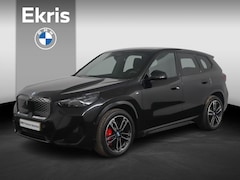 BMW iX1 - eDrive20 67 kWh M Sport Pro | Premium Pack | |Stuur- en stoelverwarming | Comfort Access |