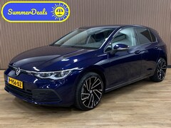 Volkswagen Golf - 1.5 eTSI R-Line|LED|Automaat|Sfeerverlichting|Carplay|19 Inch|