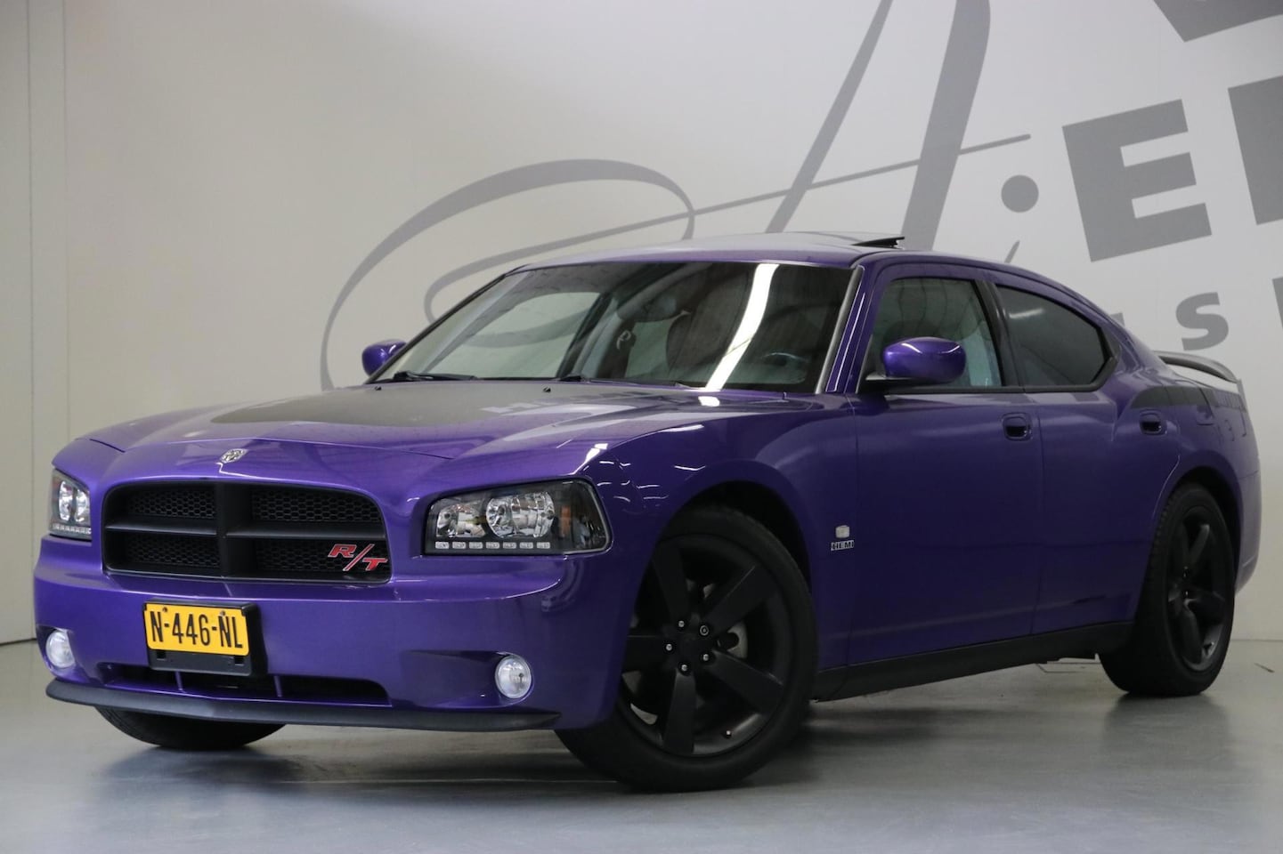Dodge Charger - Daytona R/T Plum Crazy nr. 1117 – 1400 - AutoWereld.nl