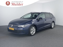 Volkswagen Golf Variant - 1.0 eTSI Life Business | Winterpakket | ACC | Camera| Trekhaak