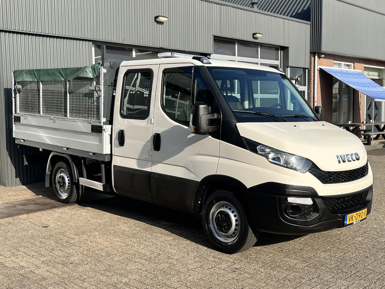Iveco Daily - 35S11D 2.3 DC 7 persoons 3500kg trekgewicht Airco Euro 5 Pick-up Open laadbak Bakwagen 1e - AutoWereld.nl