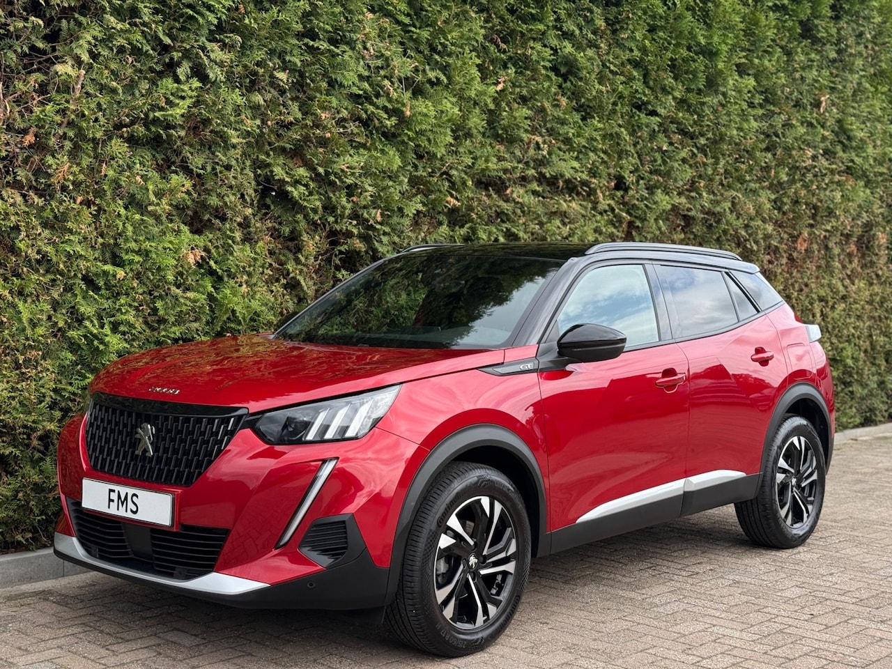 Peugeot 2008 - 1.2 PureTech GT-line CarPlay Sfeerverlichting - AutoWereld.nl