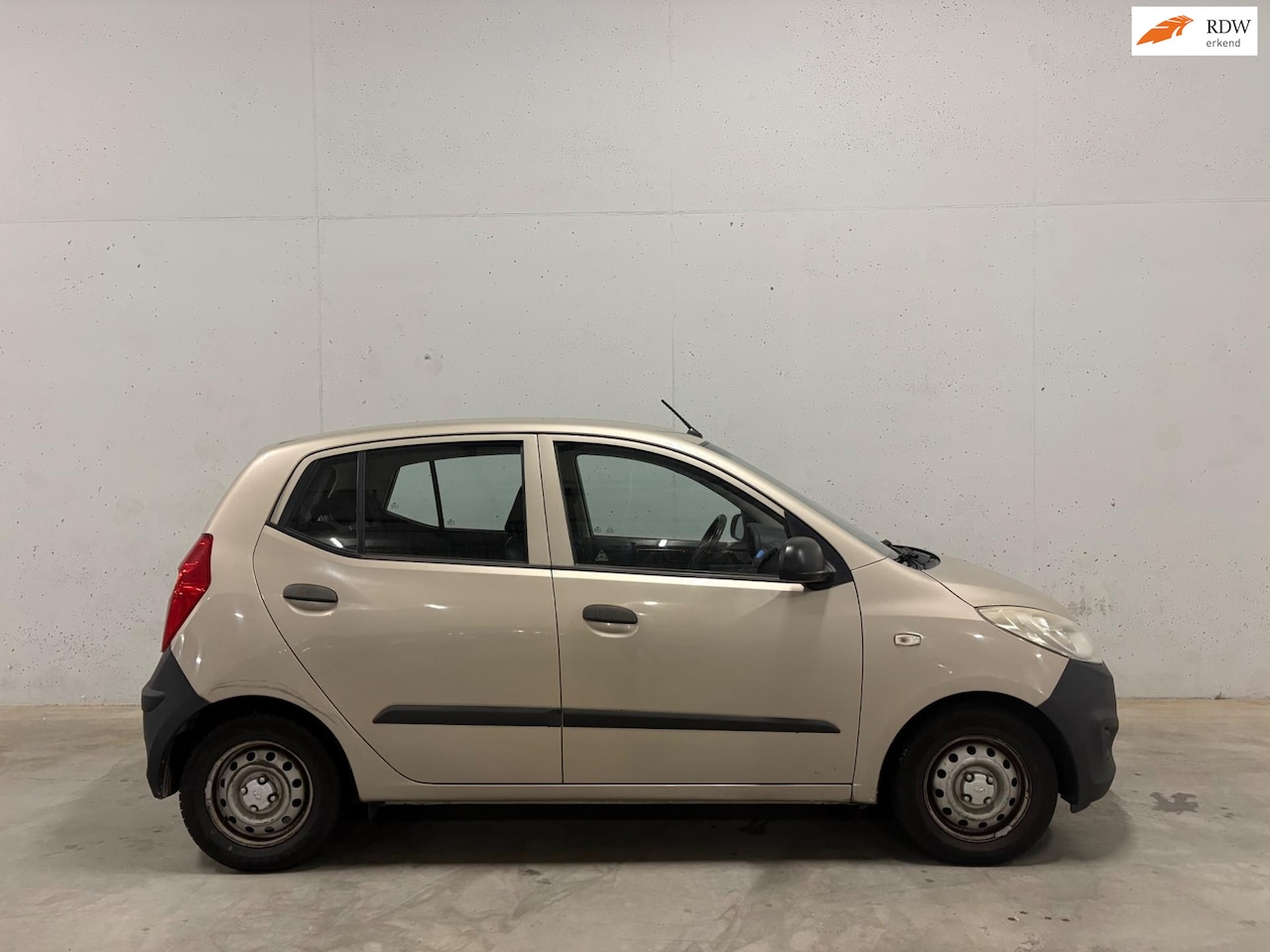 Hyundai i10 - 1.1 i-Motion 5drs. Airco APK NAP - AutoWereld.nl