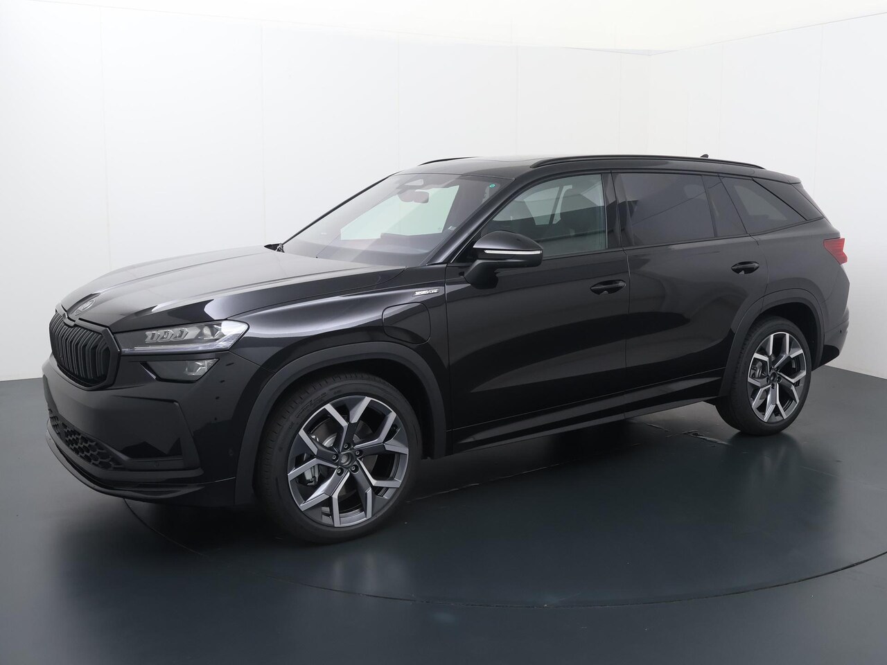 Skoda Kodiaq - Sportline Business 1.5 TSI PHEV 150 kW | Wegklapbare Trekhaak | Panorama Dak | 20" Lichtme - AutoWereld.nl