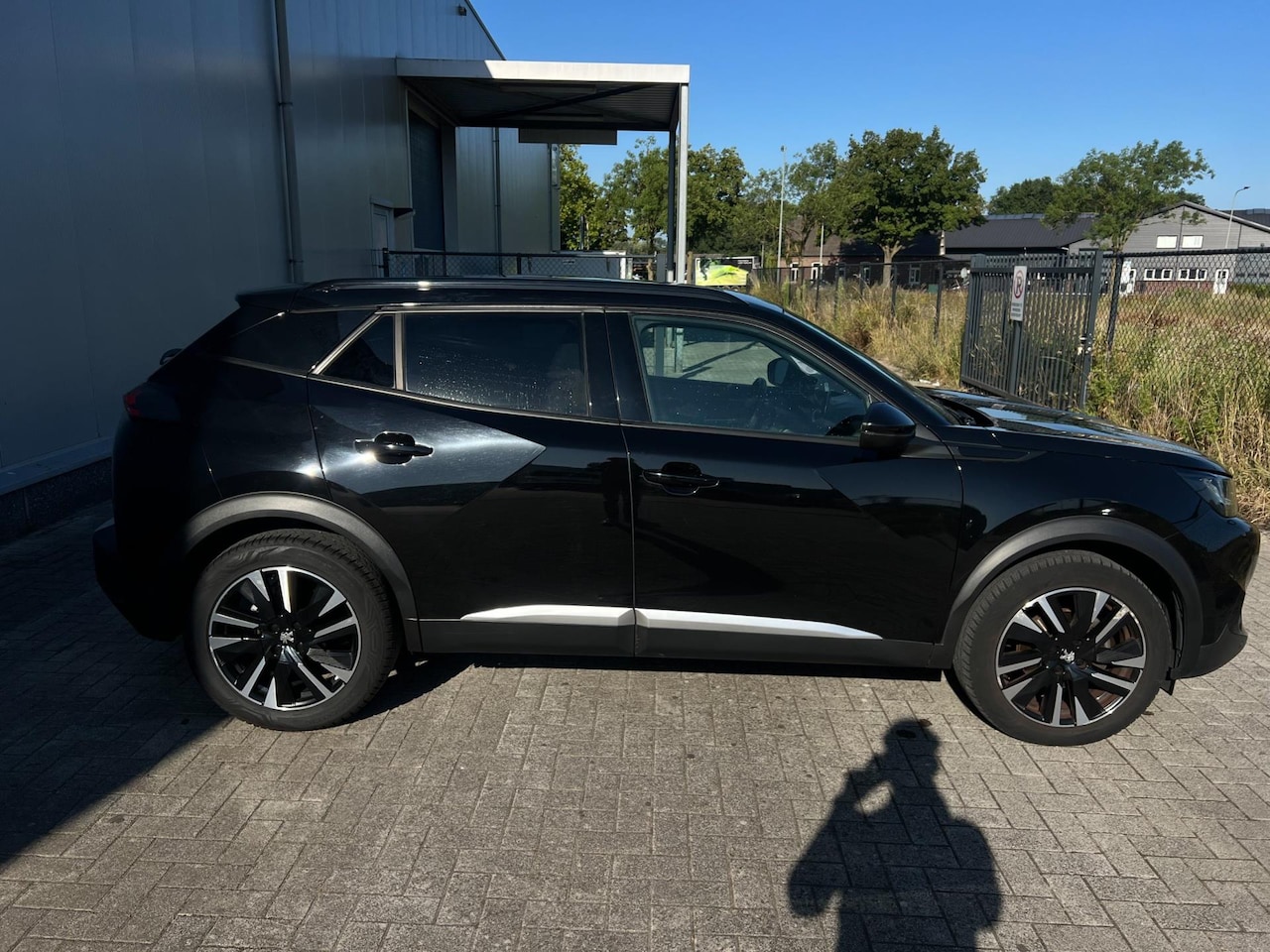 Peugeot 2008 - 1.2 PureTech Blue Lease Allure 1.2 PureTech Blue Lease Allure - AutoWereld.nl
