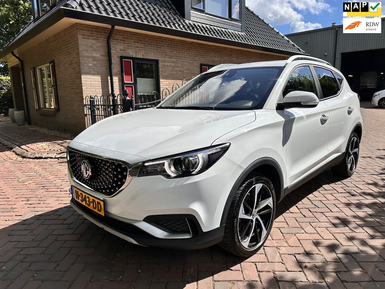 MG ZS - Luxury 45 kWh - AutoWereld.nl