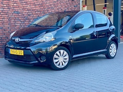 Toyota Aygo - 1.0 VVT-i Now NAP Airco/Elek.Ramen/Centr.Vergr