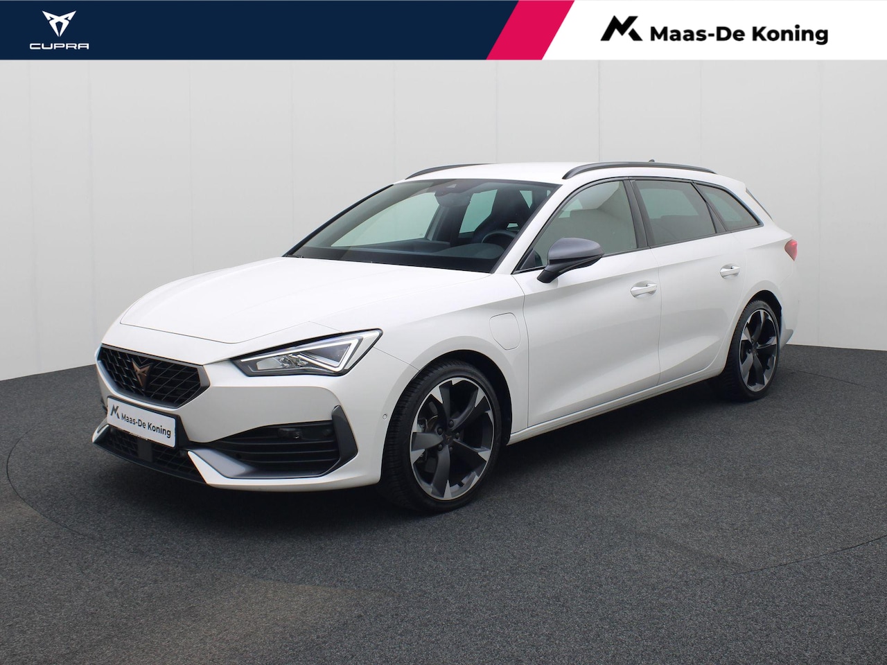 CUPRA Leon Sportstourer - 1.4e-Hybrid 150kW/204PK VZ DSG · Navigatie · Camera + Parkeersensoren · Keyless - AutoWereld.nl