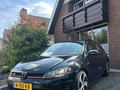 Volkswagen Golf - 2.0 TSI GTI